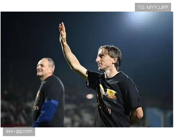 莫德里奇率领克罗地亚世界杯表现再升级,力争再创历史辉煌 莫德里奇率领克罗地亚世界杯表现再升级,力争再创历史辉煌