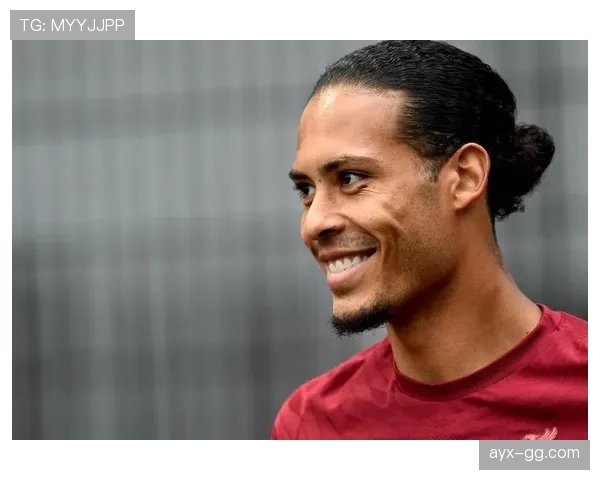 范戴克荣膺全球最佳中卫,助利物浦强势回暖引关注 范戴克荣膺全球最佳中卫,助利物浦强势回暖引关注