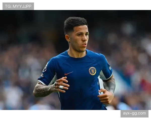 英超新星恩佐持续提升状态,助力球队表现稳健再创佳绩 英超新星恩佐持续提升状态,助力球队表现稳健再创佳绩